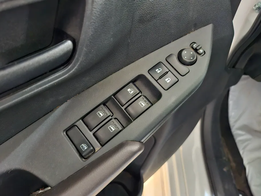 تويوتا يارس Y 2023 