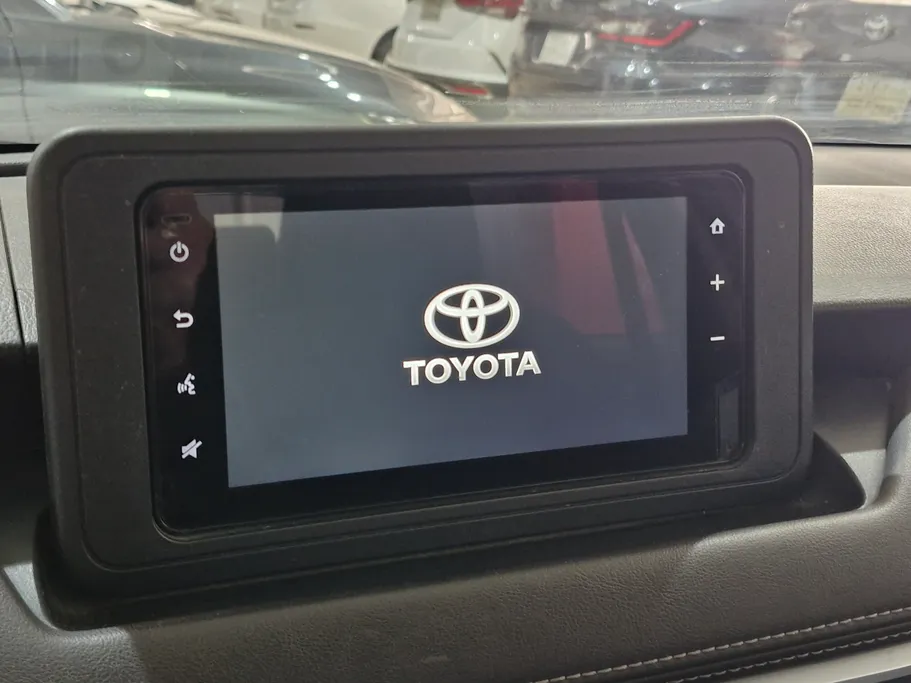 تويوتا يارس Y 2023 