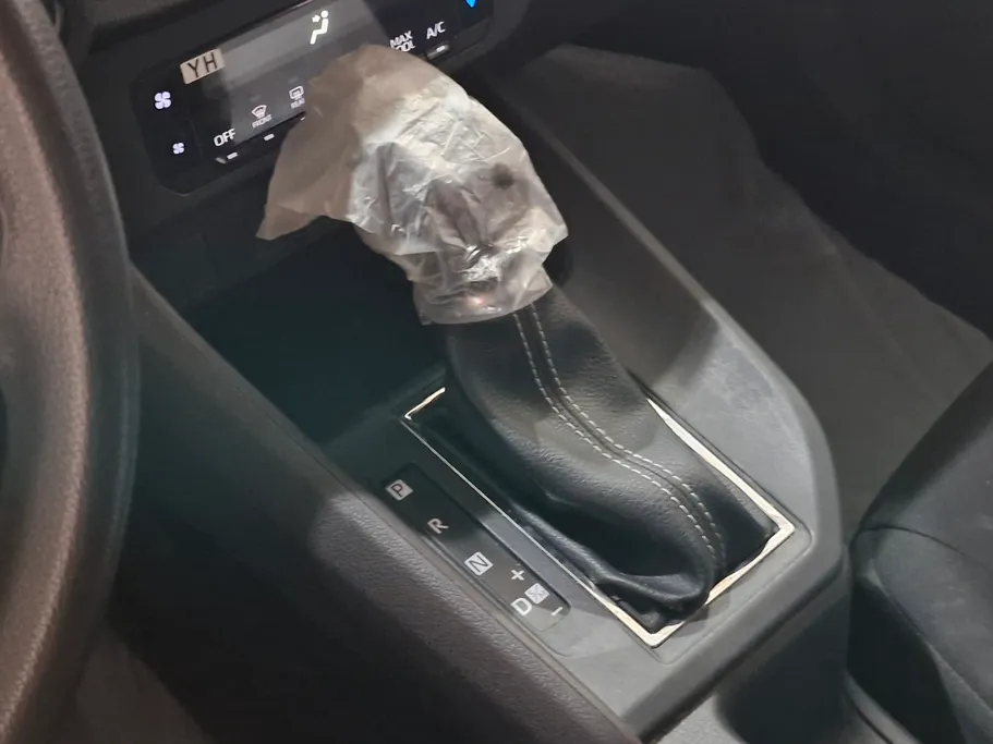 تويوتا يارس Y 2023 