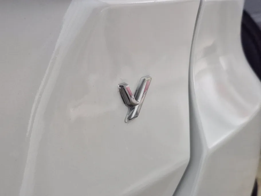 تويوتا يارس Y 2023 