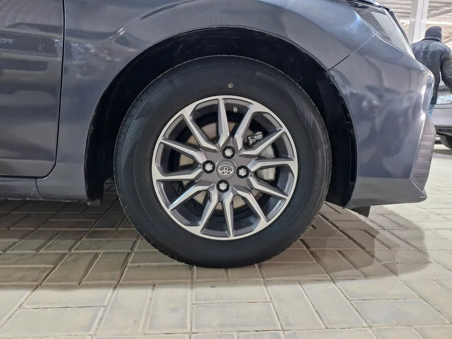 2023 Toyota Yaris  Y 