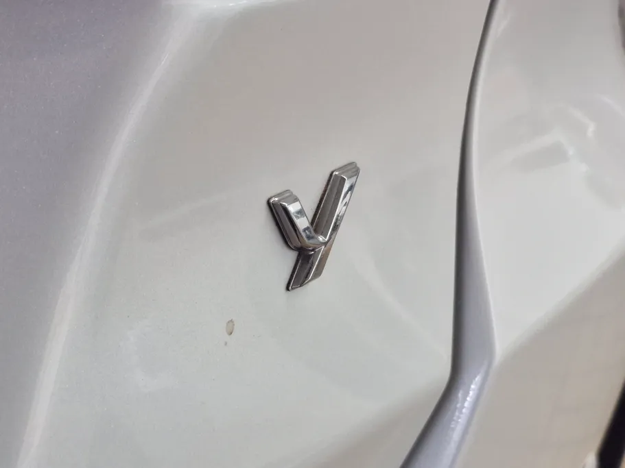 تويوتا يارس Y 2023 