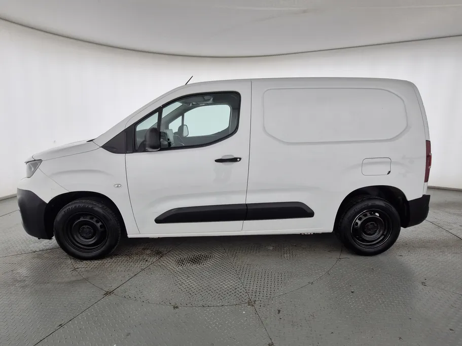 بيجو بارتنر Short van 2023 