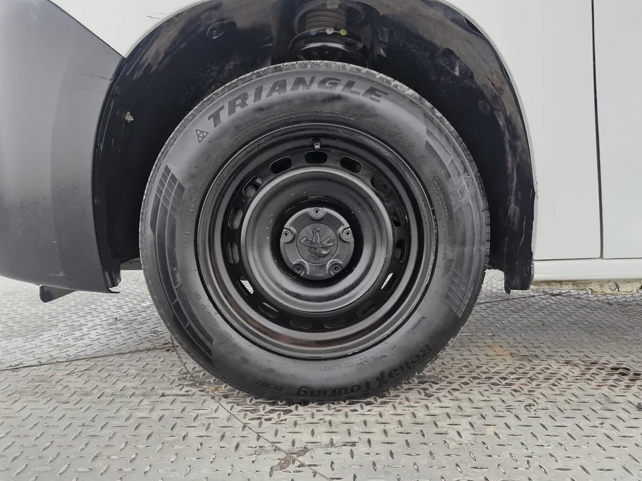 بيجو بارتنر Short van 2023 