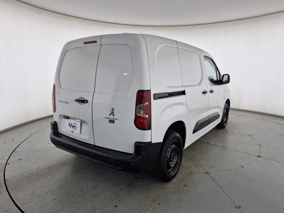 بيجو بارتنر Short van 2023 