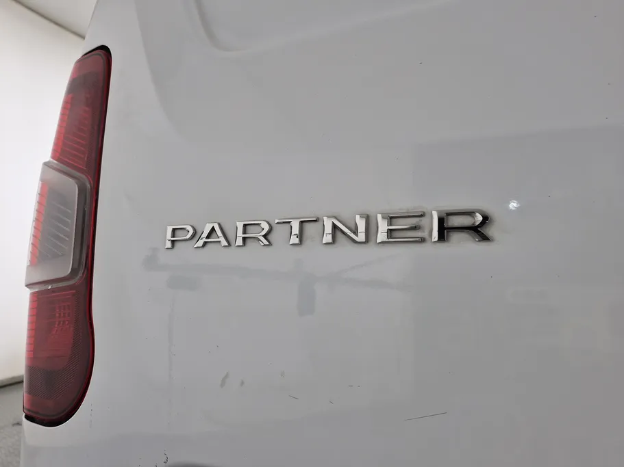 بيجو بارتنر Short van 2023 