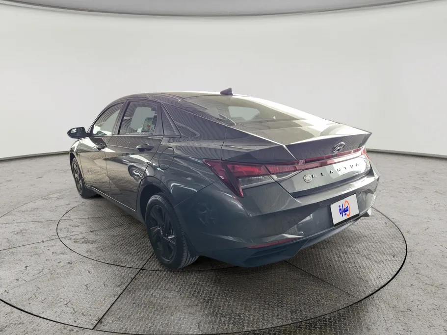 2023 Hyundai Elantra Smart 