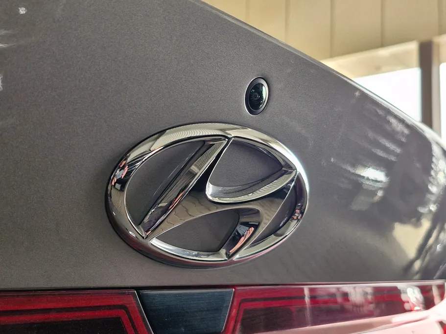 2022 Hyundai Elantra Smart 