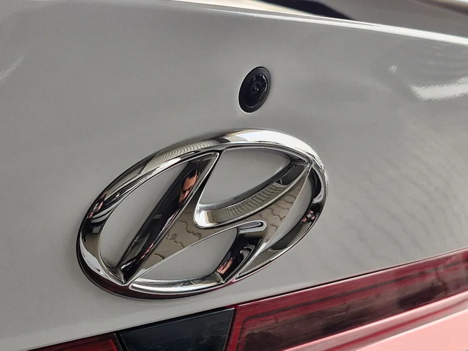 2023 Hyundai Elantra Smart 