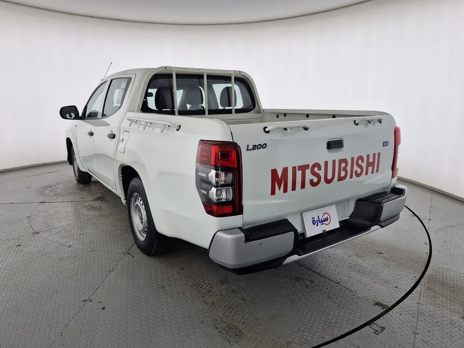 2021 Mitsubishi L200 DC 4x2 