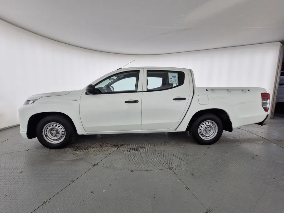 2021 Mitsubishi L200 DC 4x2 