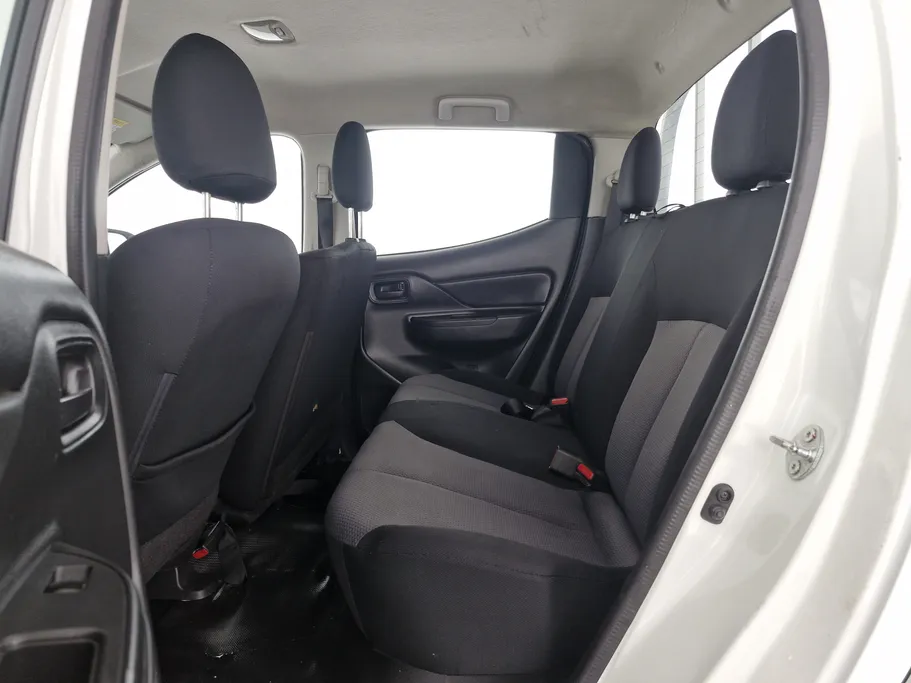 2021 Mitsubishi L200 DC 4x2 