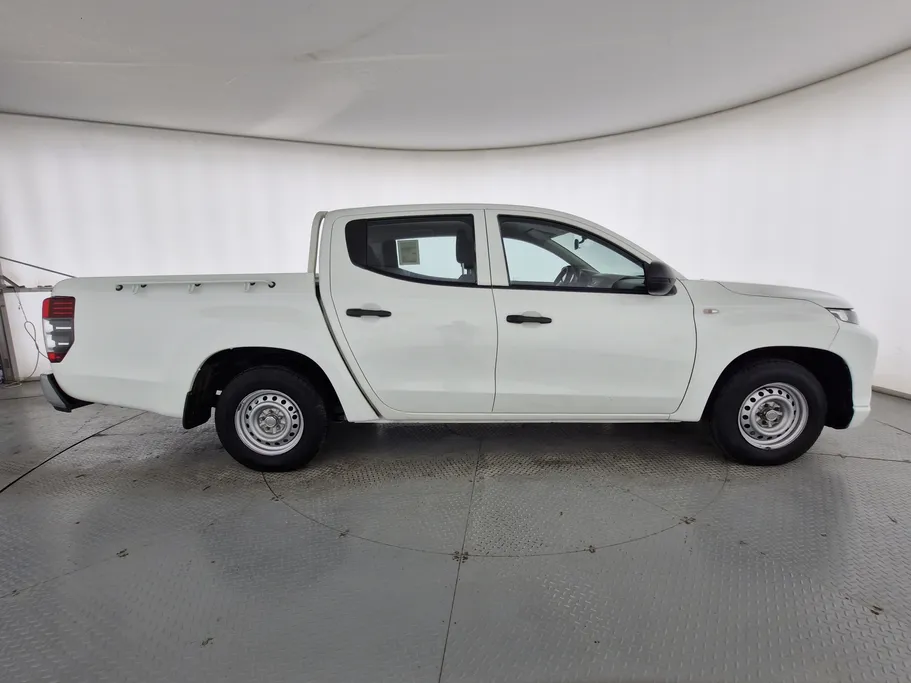 2021 Mitsubishi L200 DC 4x2 