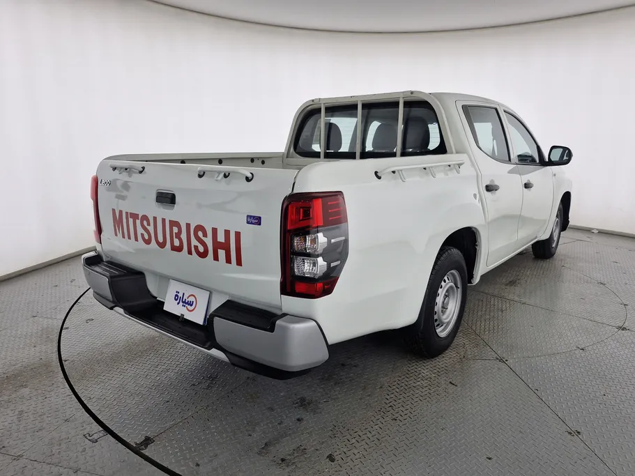 2021 Mitsubishi L200 DC 4x2 