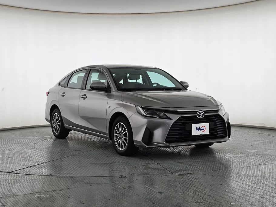 2023 Toyota Yaris  Y 