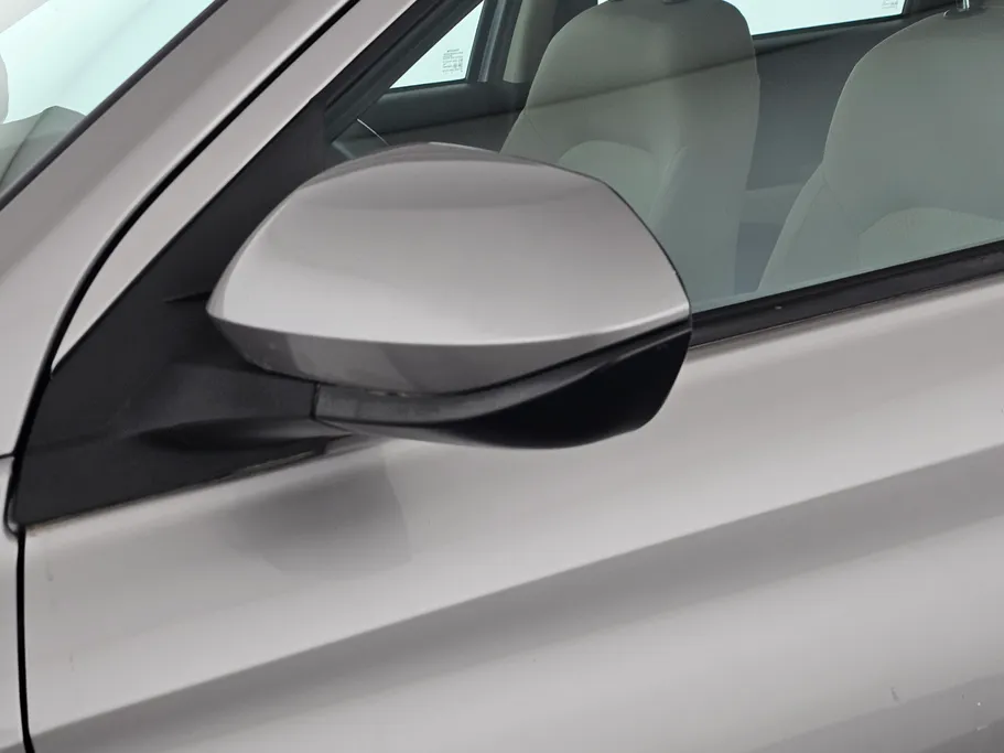 2023 Toyota Yaris  Y 