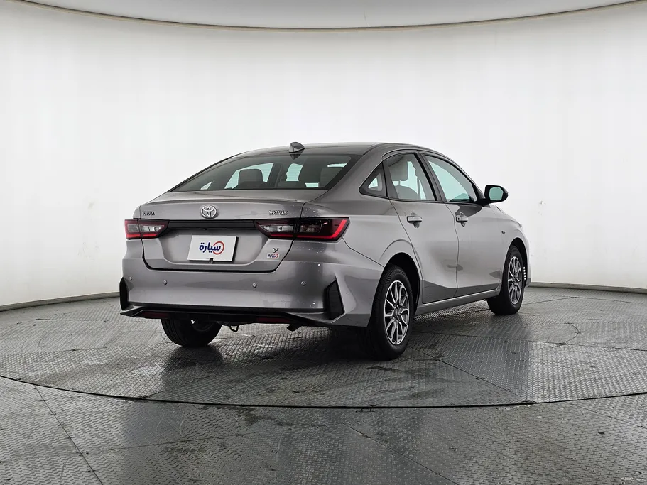 2023 Toyota Yaris  Y 