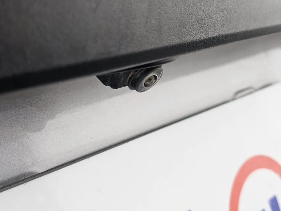 2023 Toyota Yaris  Y 