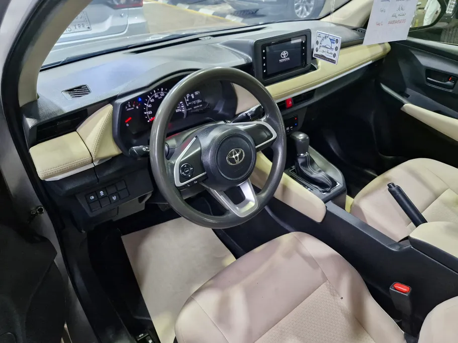 تويوتا يارس Y 2023 