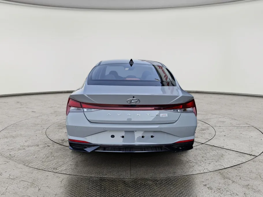 هيونداي أفانتي  2023 