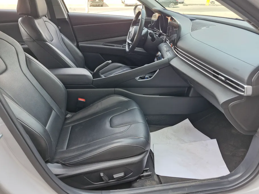 هيونداي أفانتي  2023 