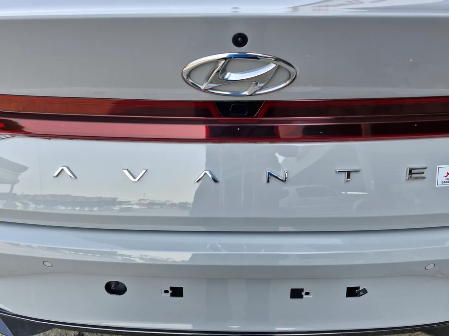 هيونداي أفانتي  2023 