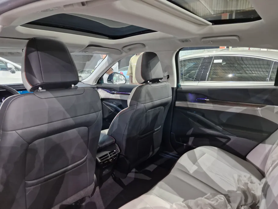 2026 Ford Taurus Titanium 