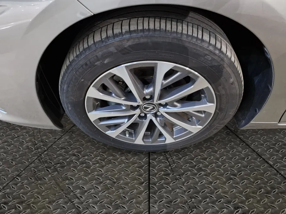 2023 Lexus ES 300 AH Hybrid  