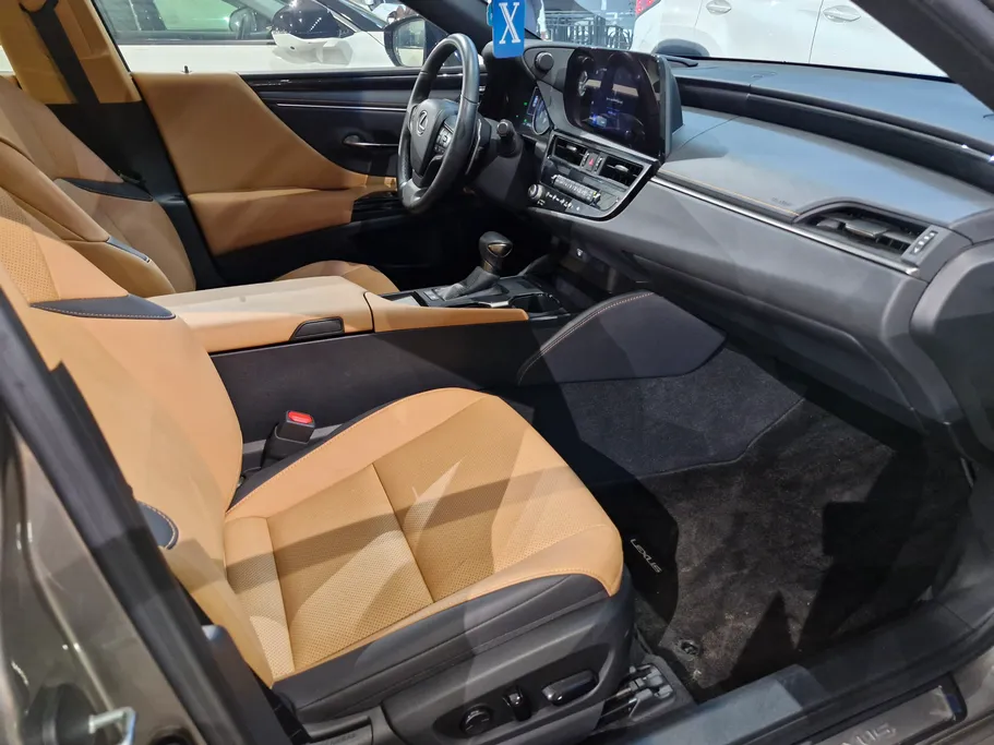 2023 Lexus ES 300 AH Hybrid  