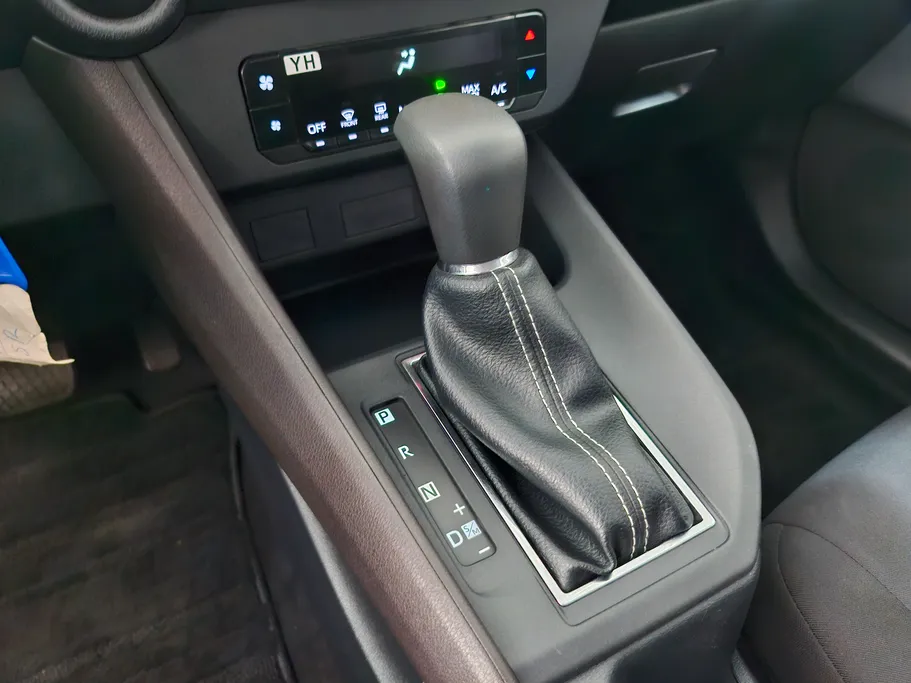 تويوتا يارس Y 2023 