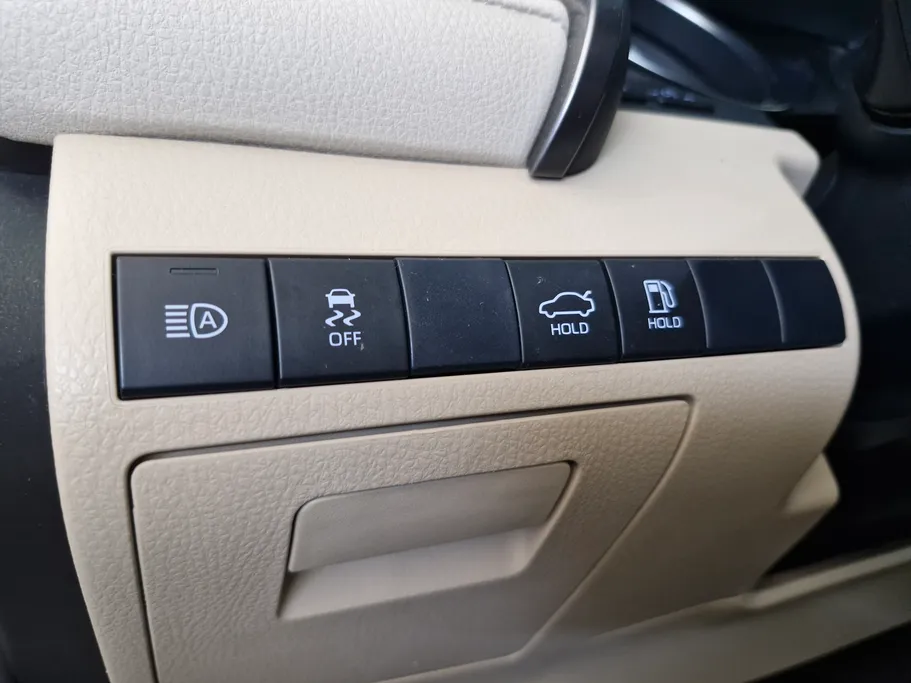 تويوتا كامري جراندي 2021 