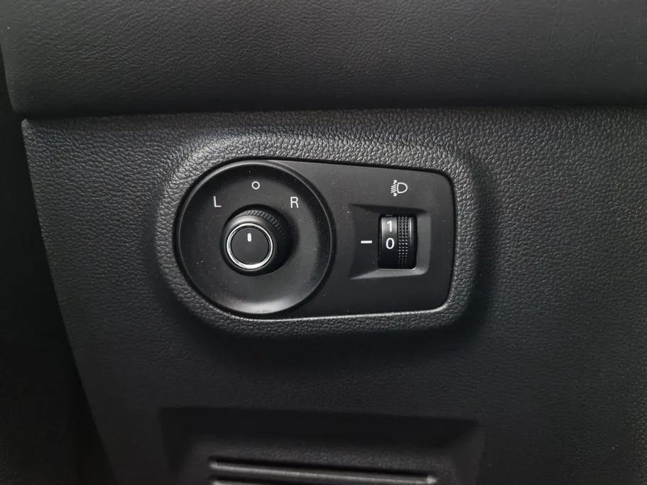 2023 ام جي ZS STD 