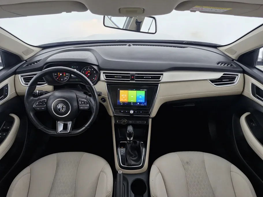 ام جي 5 COM 2022 