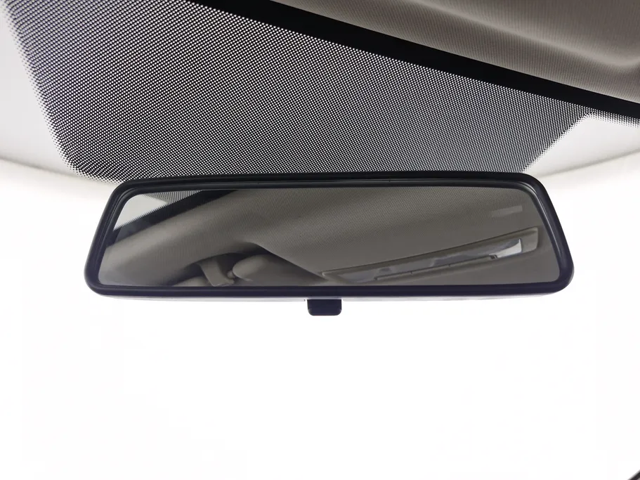 ام جي 5 COM 2022 