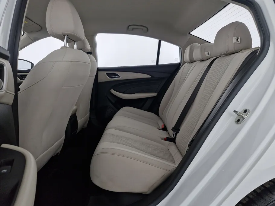 ام جي 5 COM 2022 