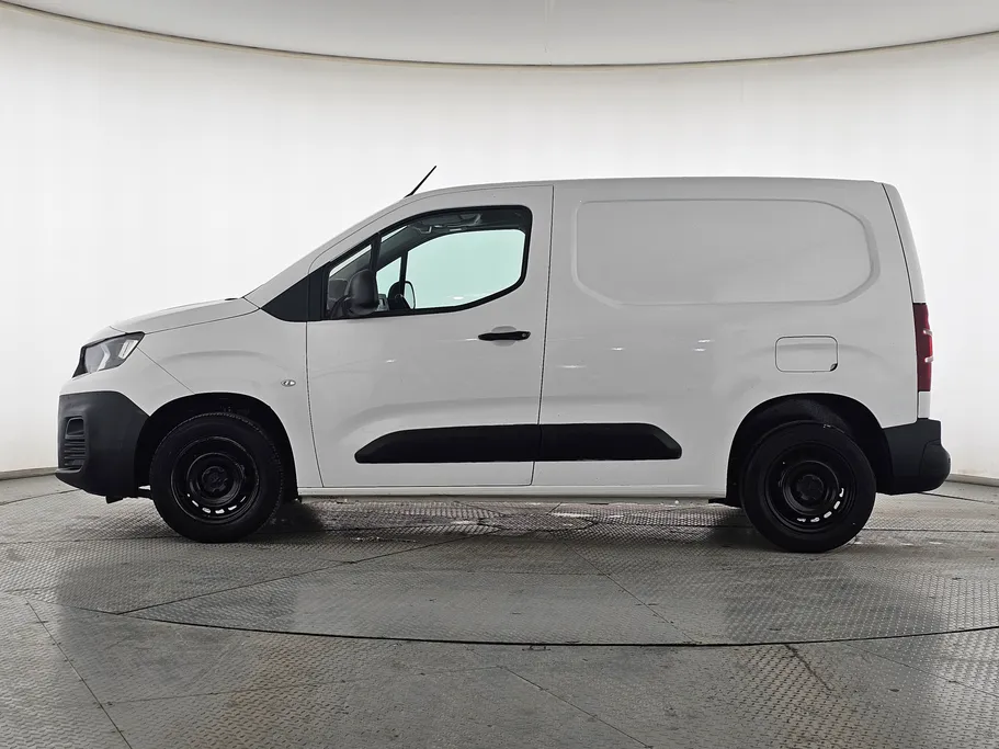 2022 Peugeot Partner Long van 