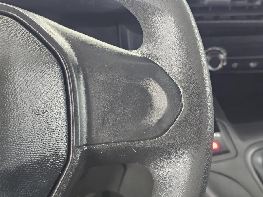 2022 Peugeot Partner Long van 