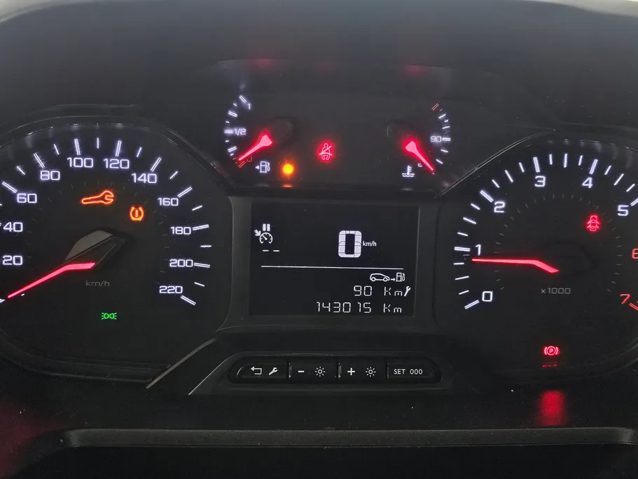 2022 Peugeot Partner Long van 