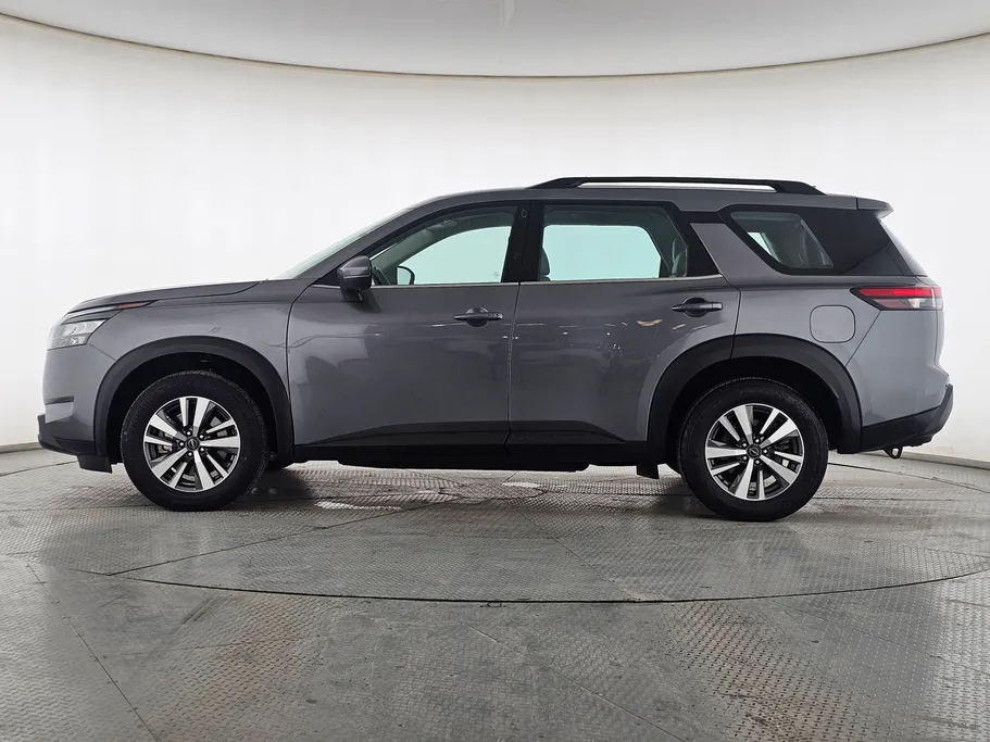 2024 Nissan Pathfinder S 