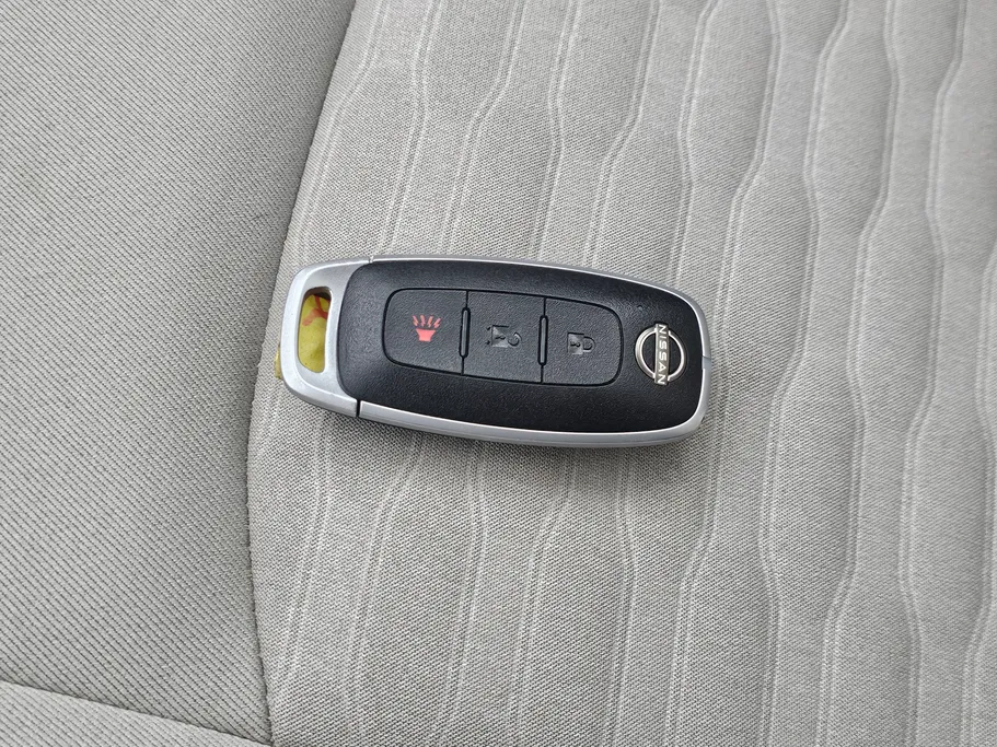 2024 Nissan Pathfinder S 