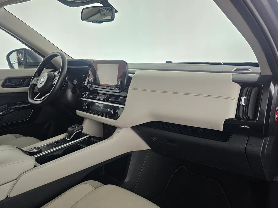 2024 Nissan Pathfinder S 