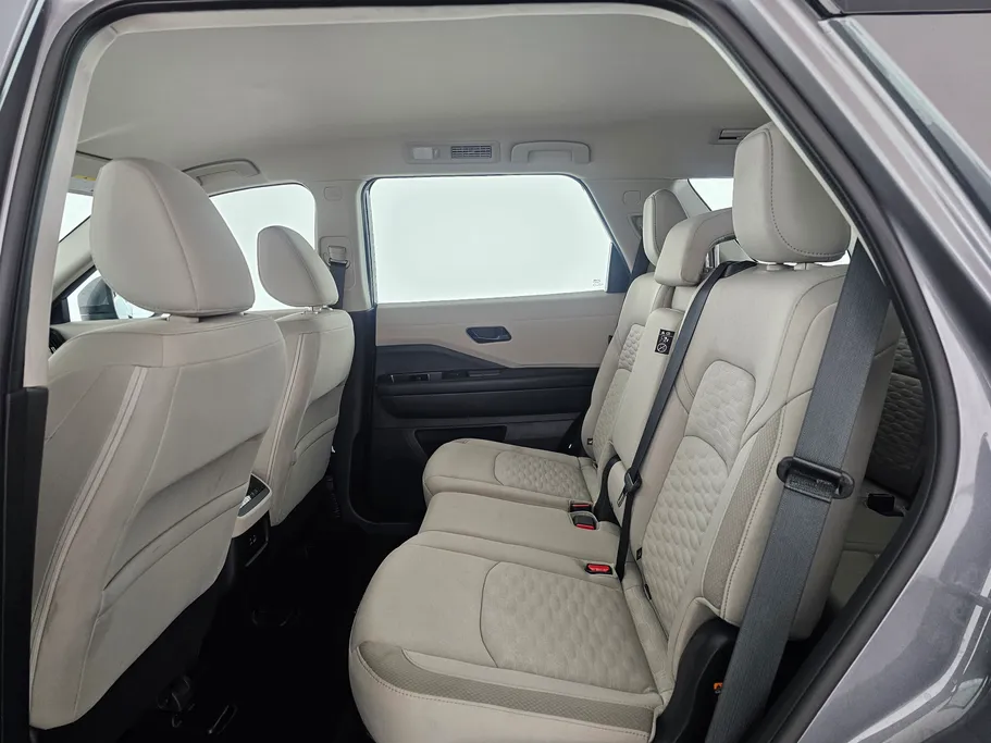 2024 Nissan Pathfinder S 