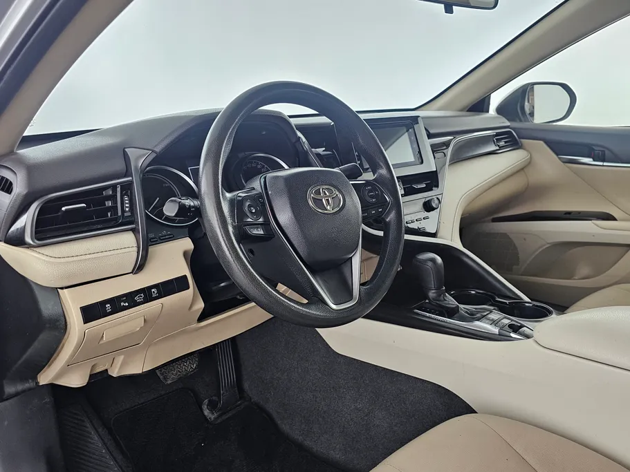 2021 تويوتا Camry  LE 