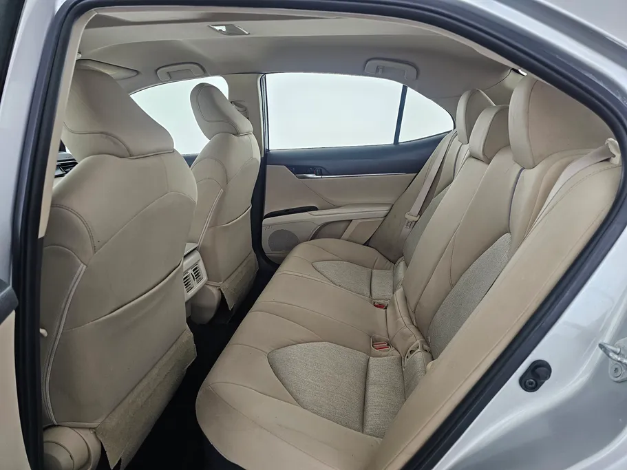 2021 تويوتا Camry  LE 