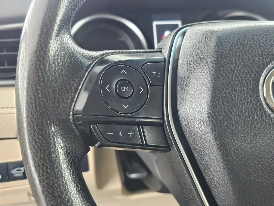 2021 تويوتا Camry  LE 