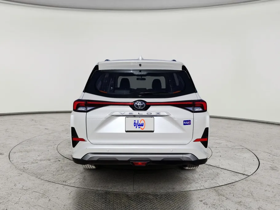 تويوتا فيلوز GLX 2024 