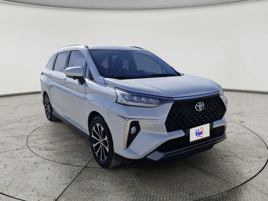 تويوتا فيلوز GLX 2024 