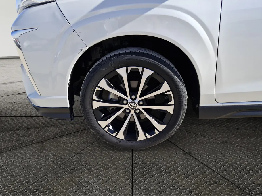 تويوتا فيلوز GLX 2024 