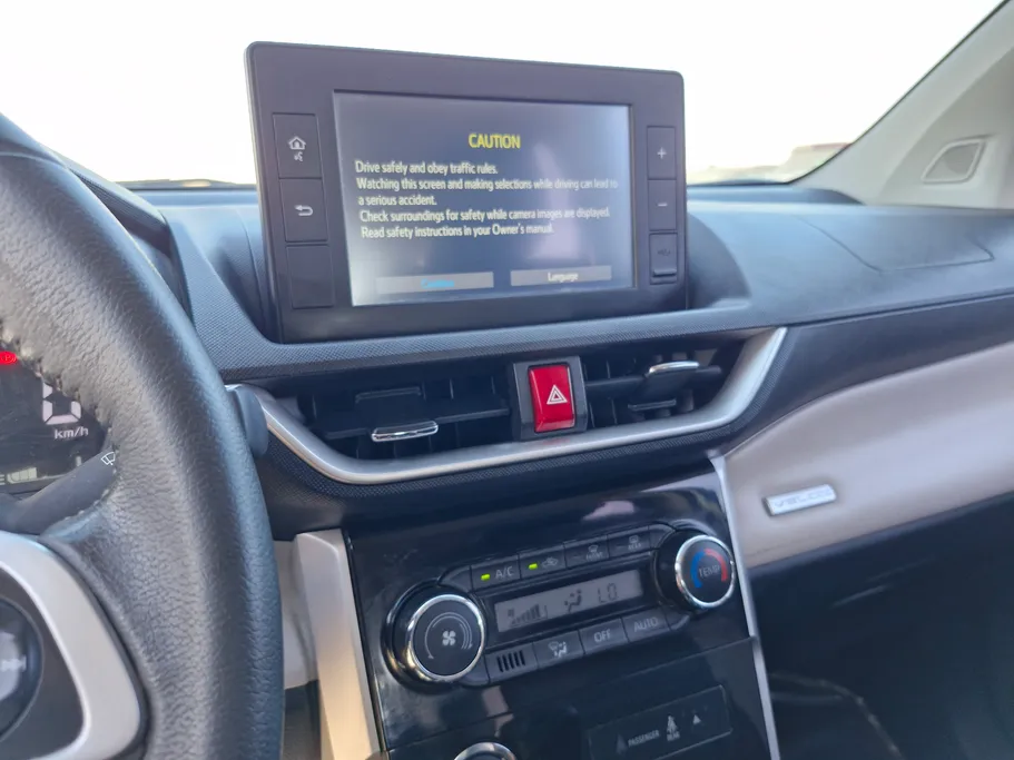 تويوتا فيلوز GLX 2024 