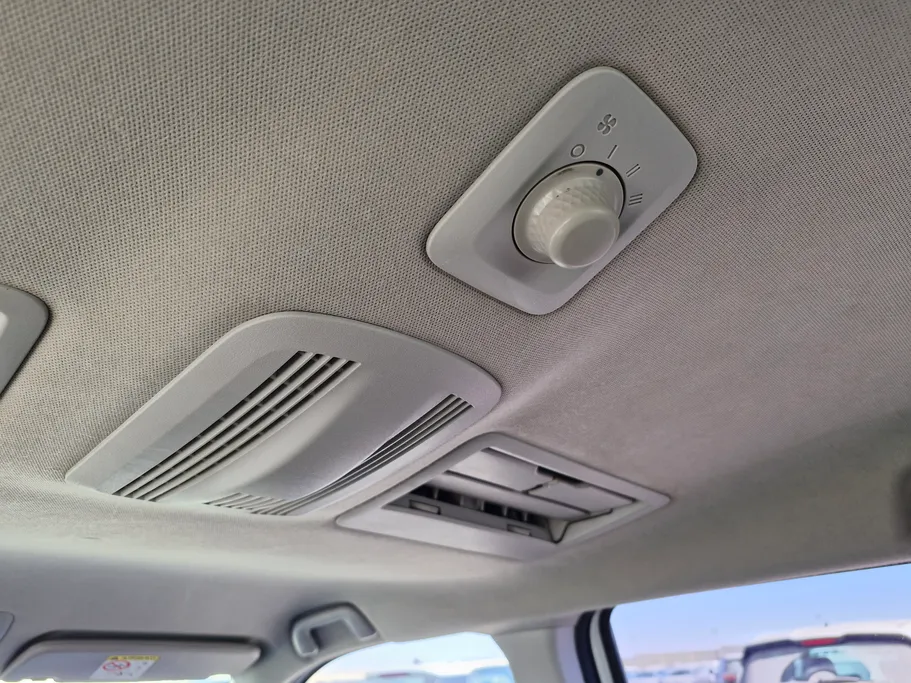 تويوتا فيلوز GLX 2024 